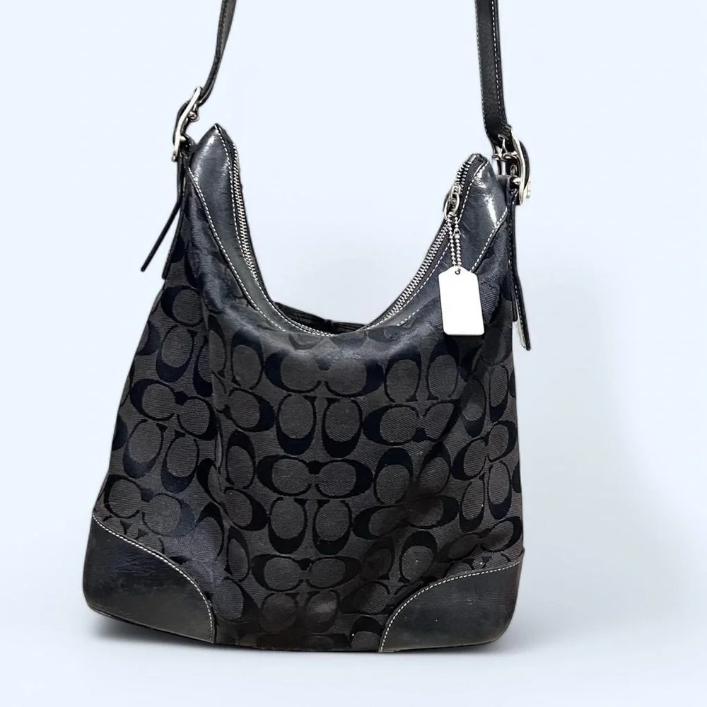 Coach - Picture 3 of 8